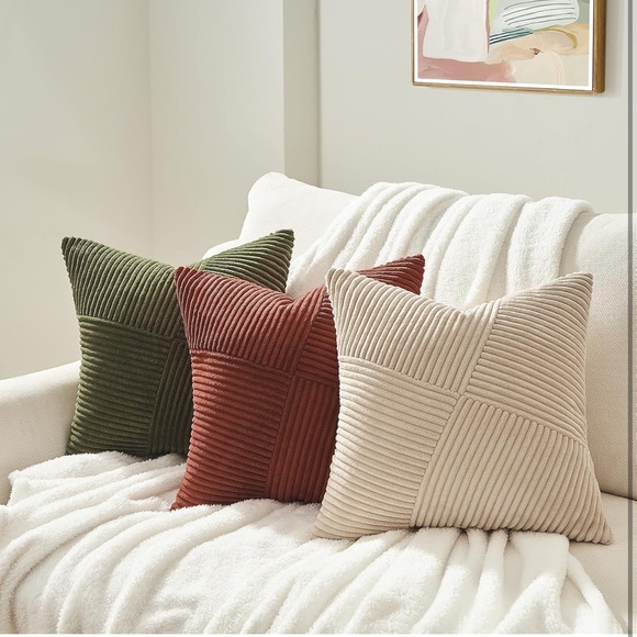 Green Decorative Throw Pillow Covers Set of 2 18x18 Inches for Couch Bed Sofa - Picture 6 of 8